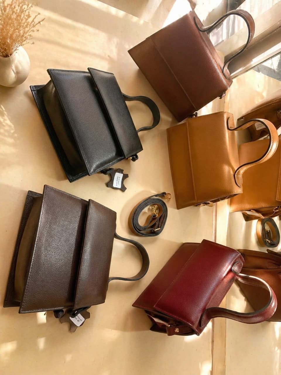 Bolsa Beg em Couro Legítimo — Modelo Clássico